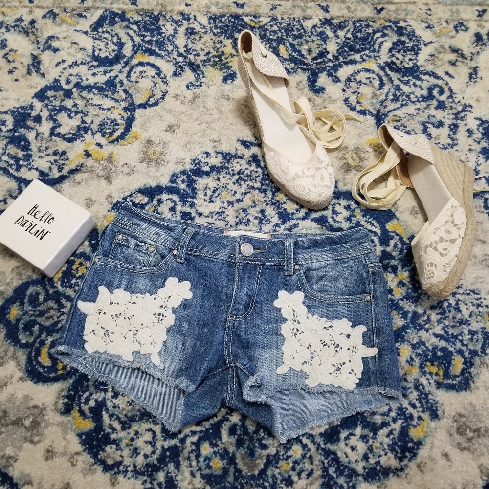 Almost Famous Cut Off Denim Shorts Crochet Patches